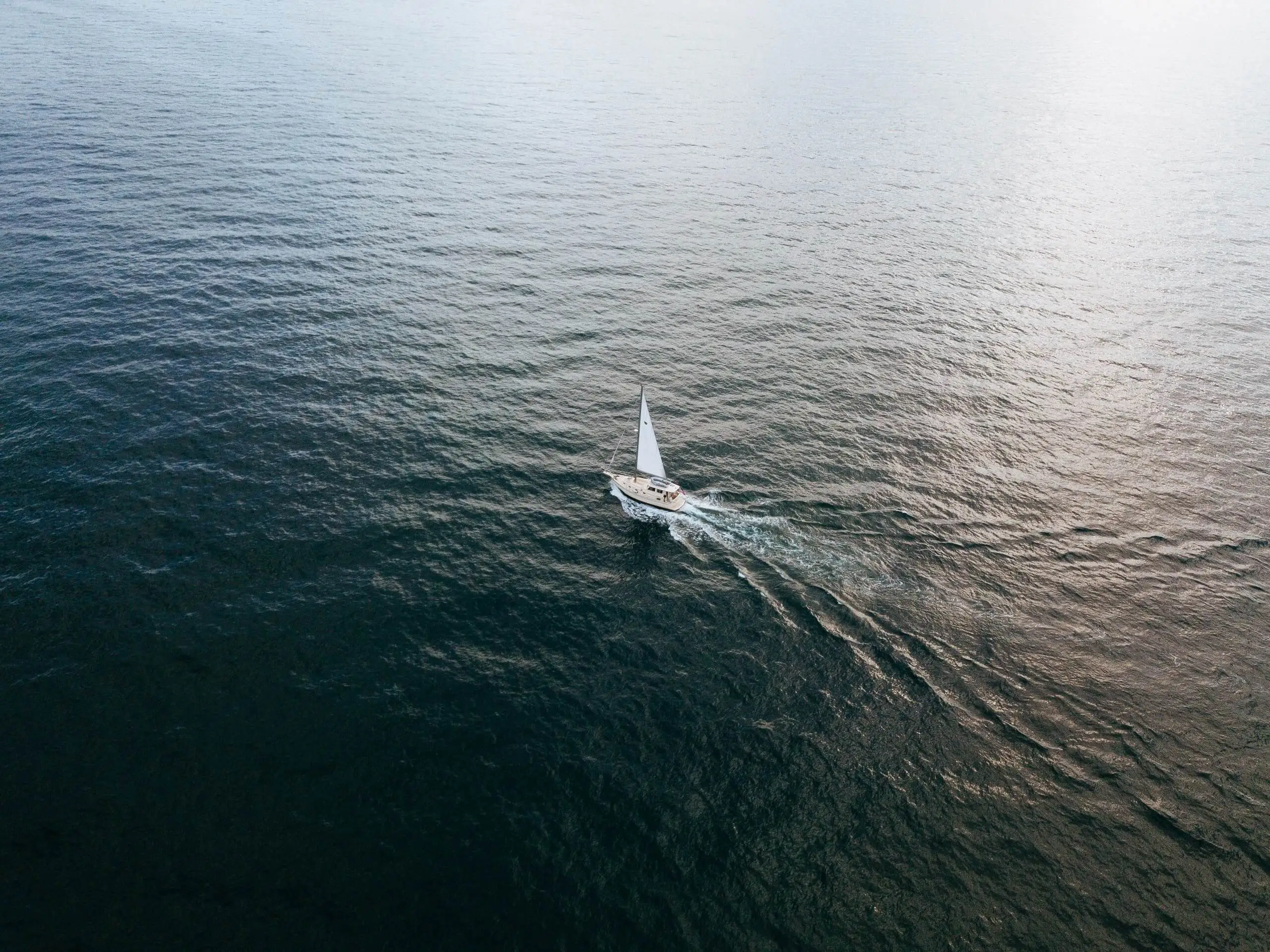 Hub Yacht
